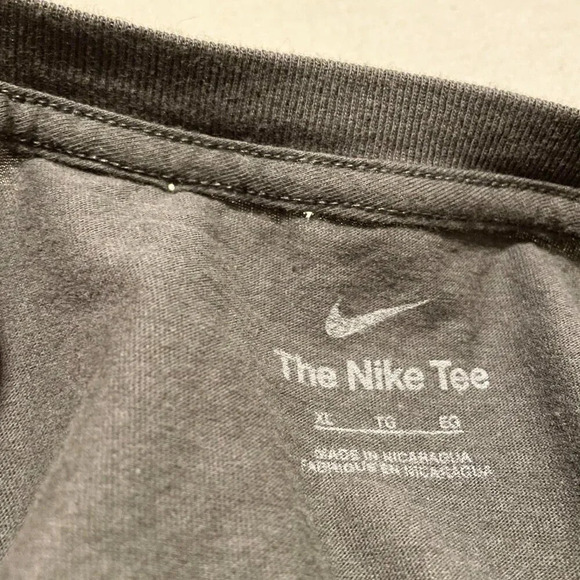 Nike AFC Champions Chiefs Are All In Tshirt Womens XL Shirt - Picture 4 of 15